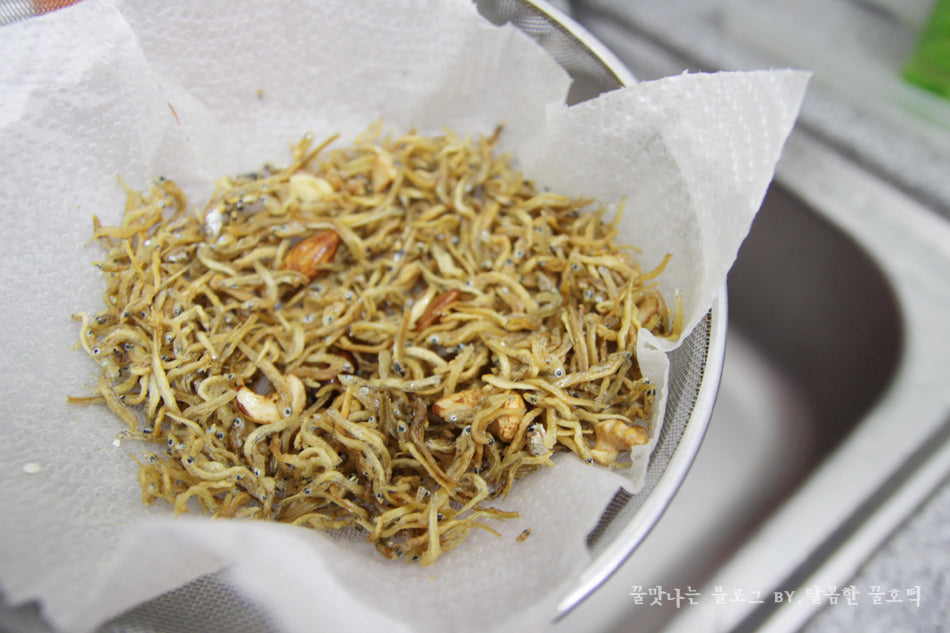 Cá cơm khô size nhỏ 300g