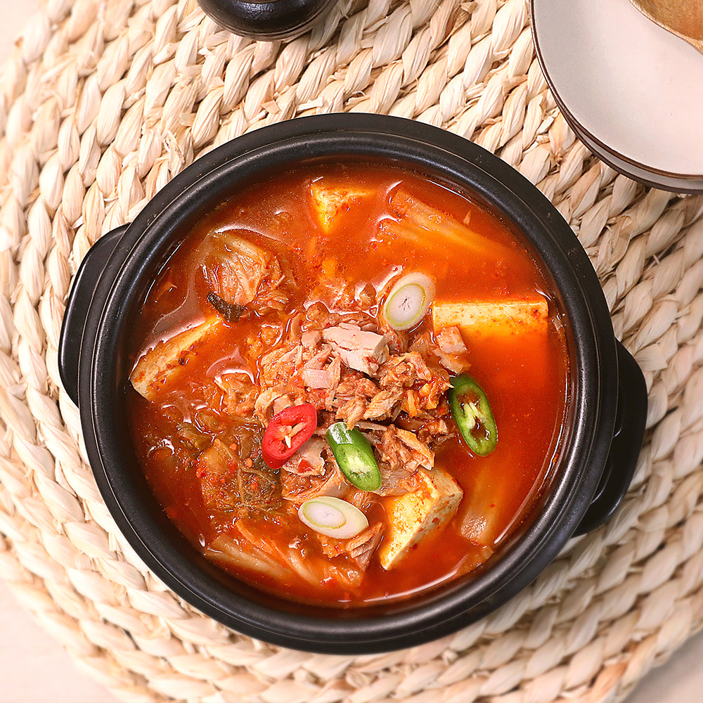 cá ngừ nấu canh kimchi