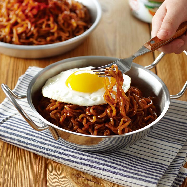 Mì tương đen jjajang ramen