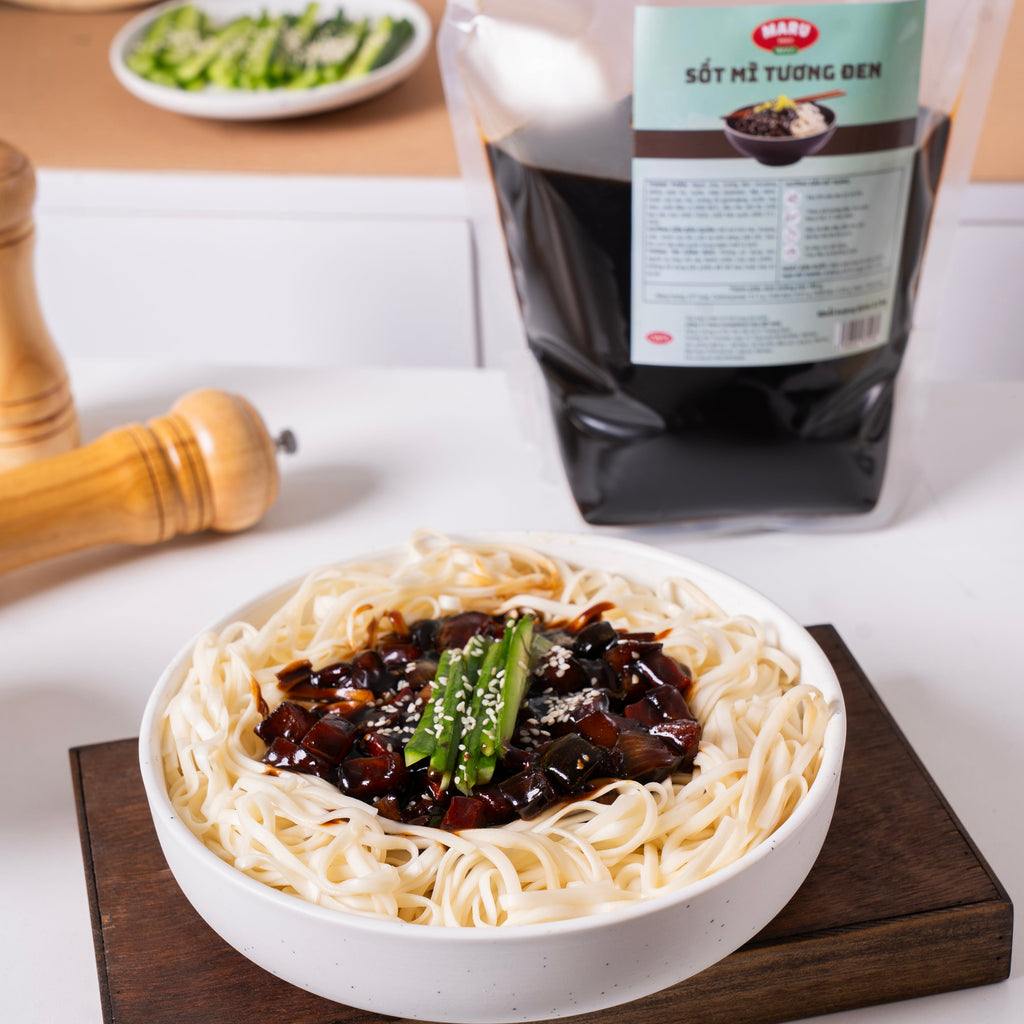 Sốt mì tương đen nêm sẵn ăn liền Maru 2.2kg